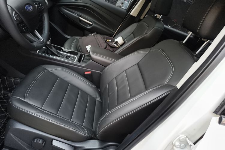 福特 翼虎 2017款 EcoBoost 180 两驱虎跃型局部细节19