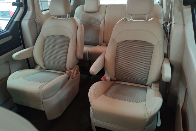 上汽大通MAXUS 大通G10 2018款 PLUS 2.0T 自动智享版中控内饰21