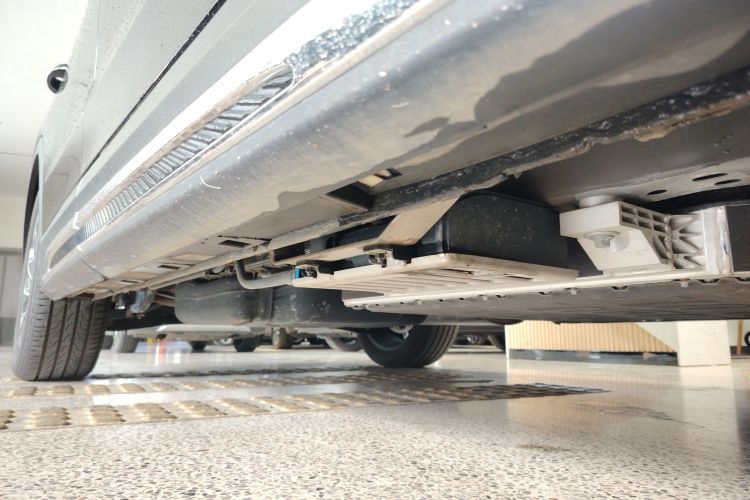 红旗HS7 PHEV 2024款 2.0T PHEV 四驱旗畅版 6座局部细节9001