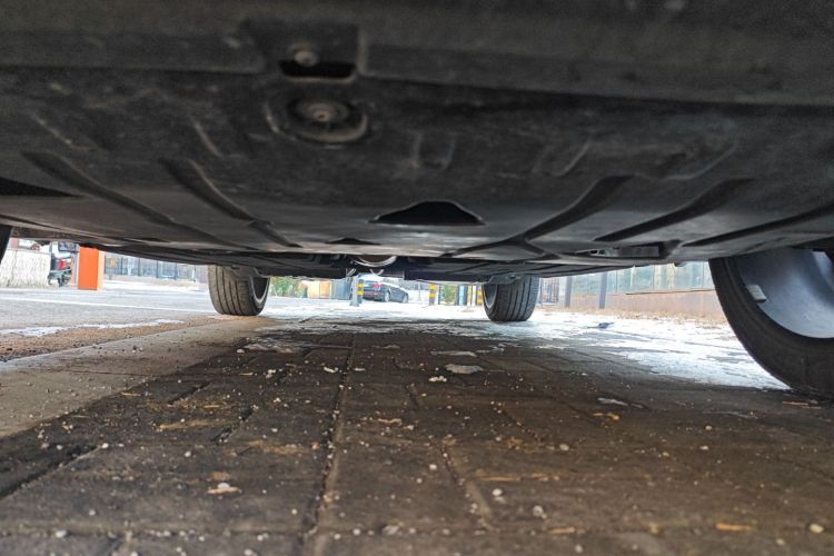 领克01 2021款 2.0TD 四驱暗夜版局部细节9008