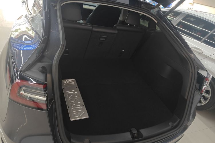 特斯拉 Model Y 2021款 标准续航后驱版机舱底盘23