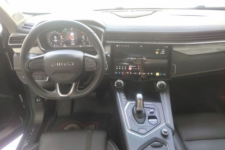 领克01 2023款 2.0TD 两驱型Pro中控内饰16