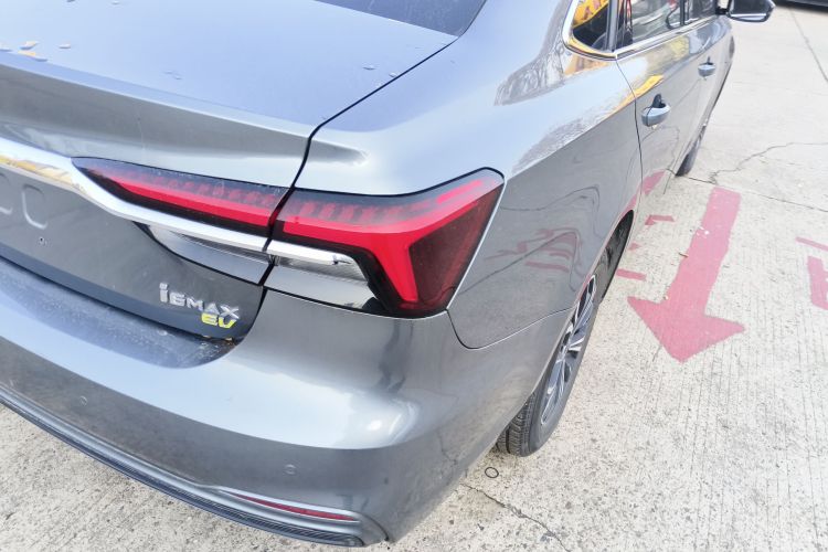 荣威i6 MAX新能源 2023款 EV 420天幕特别版车身外观9