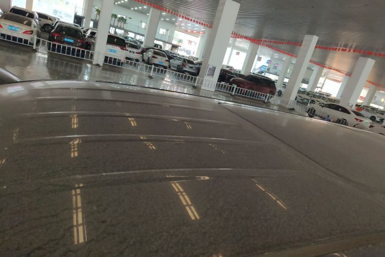 红旗HQ9 2023款 2.0T 智联旗享版局部细节57