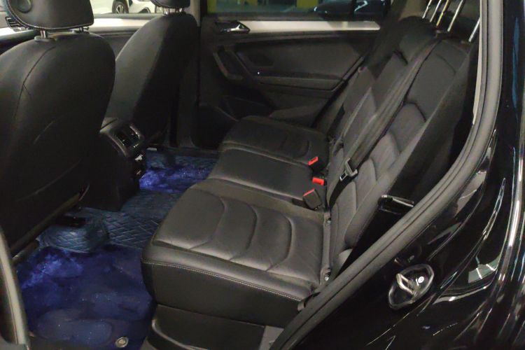 大众 途观L 2019款 改款 330TSI 自动两驱智动豪华版 国VI中控内饰7004