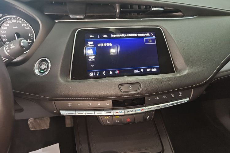 凯迪拉克XT4 2018款 28T 两驱领先型中控内饰16