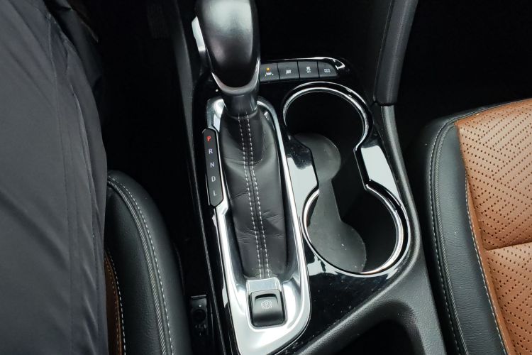 别克 昂科拉GX 2020款 20T CVT两驱旗舰型局部细节18