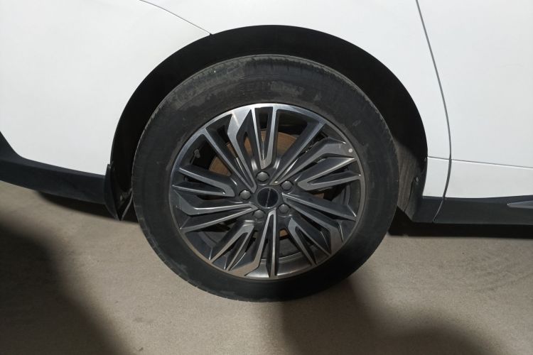 东风风行 风行游艇 2022款 1.5T DCT追风版车身外观6008