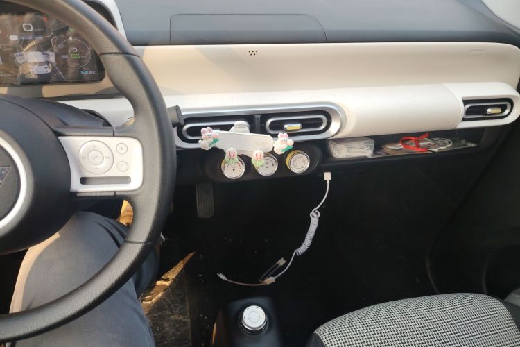 五菱汽车 宏光MINIEV 2024款 第三代 215km 青春版中控内饰16