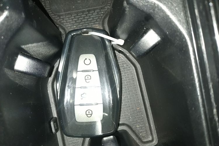 吉利汽车 星越L 2021款 2.0TD DCT EVO两驱旗舰型中控内饰11