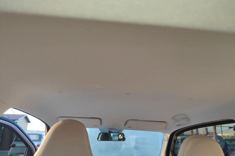 奔腾小马 2026款 222km 闪耀马中控内饰22