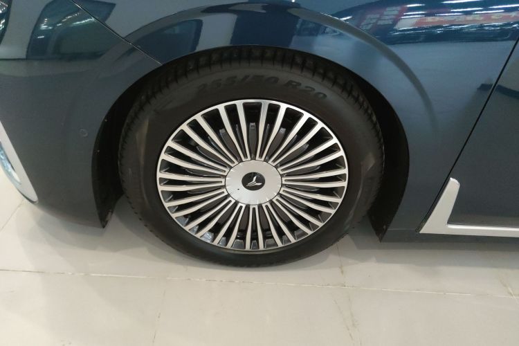 岚图汽车 岚图梦想家 2025款 PHEV 四驱旗舰鲲鹏版车身外观6007