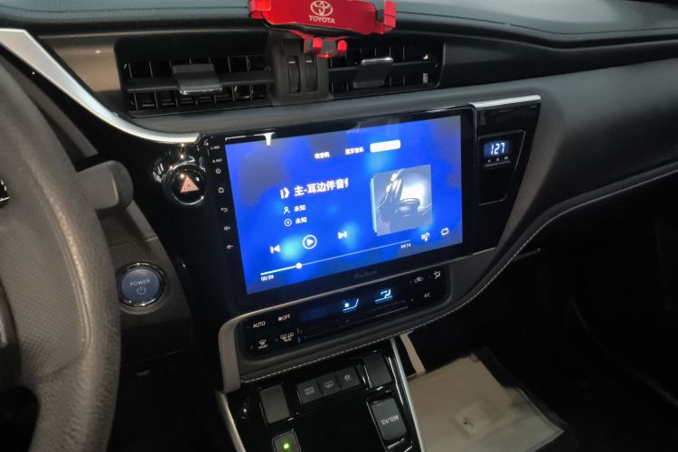丰田 卡罗拉双擎E+ 2019款 1.8L E-CVT领先版中控内饰16