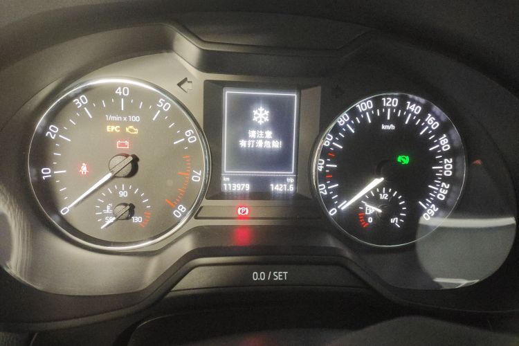 斯柯达 明锐 2017款 1.6L 自动智行版中控内饰14