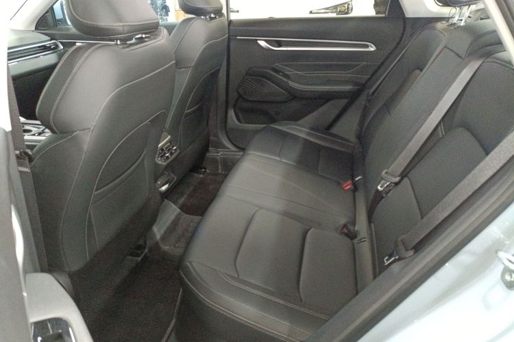 吉利汽车 帝豪 2025款 第4代 1.5L CVT尊贵型中控内饰21