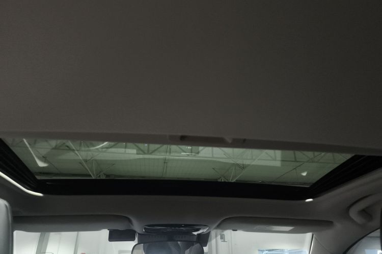 丰田 凯美瑞 2024款 双擎 2.0HGVP 豪华版局部细节22