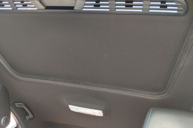 宝马3系 2019款 320i M运动曜夜版中控内饰22