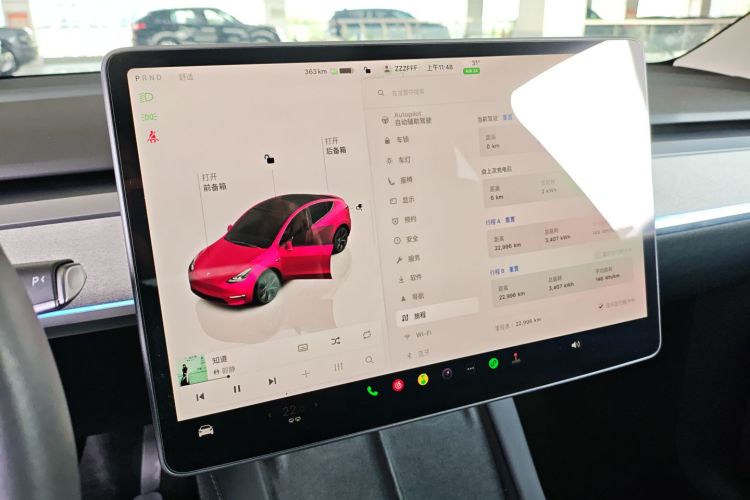 特斯拉 Model Y 2024款 后轮驱动版中控内饰14