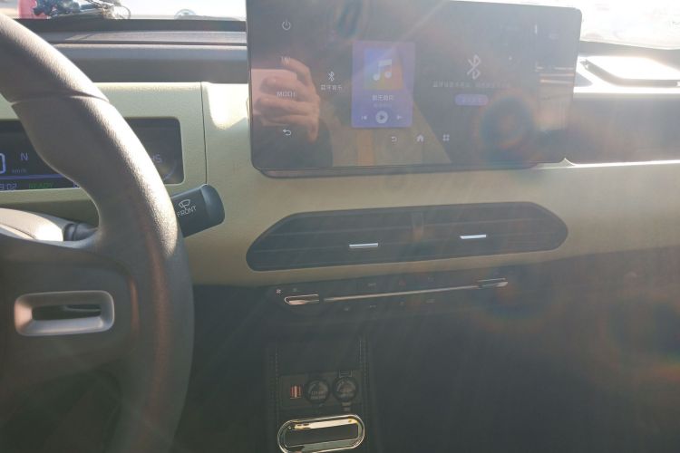 吉利银河 2024款 熊猫mini 200km 耐力熊中控内饰16