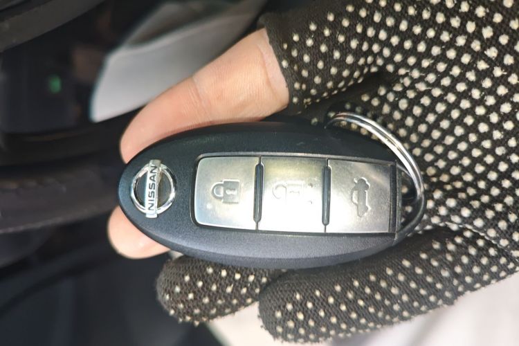 日产 轩逸 2016款 1.6XV CVT智享版中控内饰7001