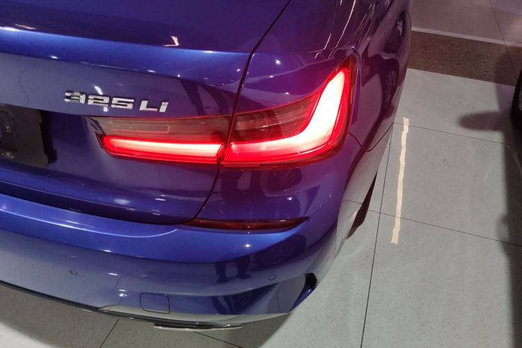 宝马3系 2021款 325Li M运动套装车身外观9