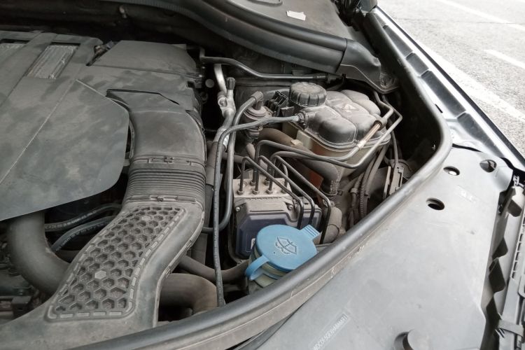 奔驰GLS 2017款 GLS 400 4MATIC时尚型局部细节9004