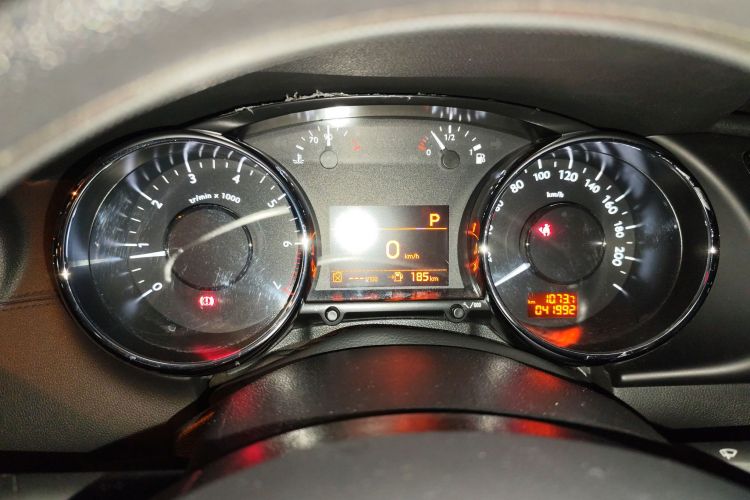 标致3008 2019款 350THP 自动领先版中控内饰14