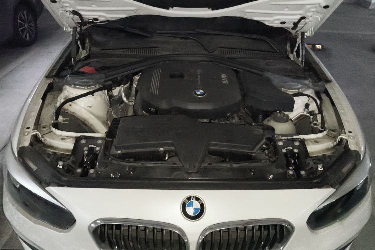 宝马1系(进口) 2016款 118i 领先型局部细节24