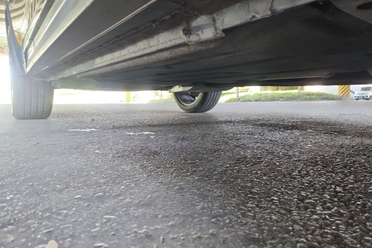 领克05 2022款 2.0TD 两驱耀Halo机舱底盘29