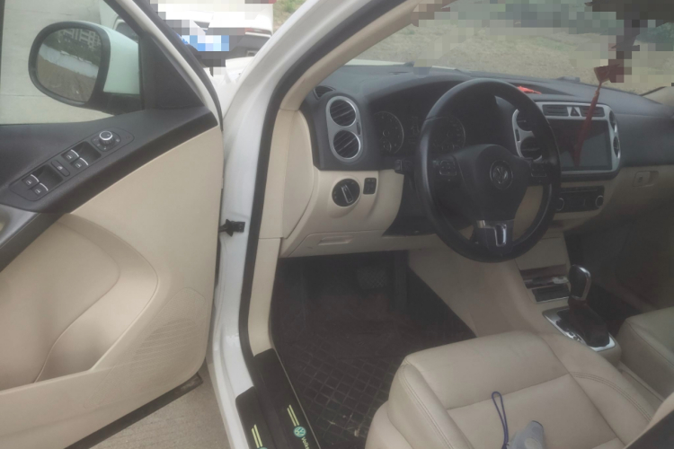 大众 途观 2012款 1.8TSI 自动两驱风尚版中控内饰7003