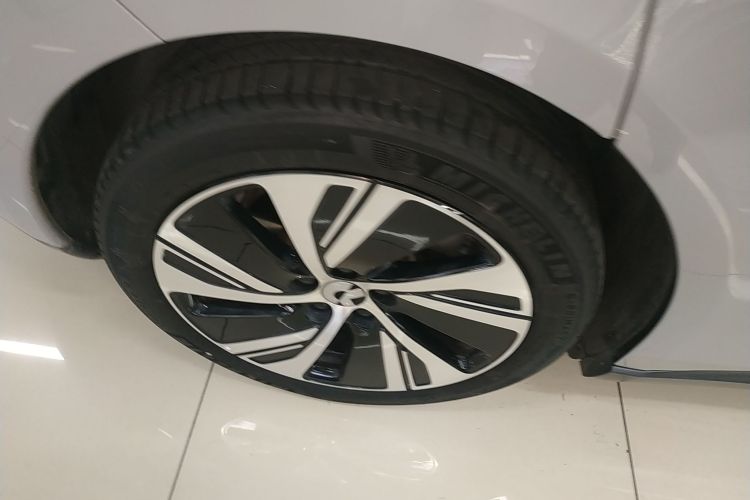 蔚来ET5 2024款 75kWh车身外观6008