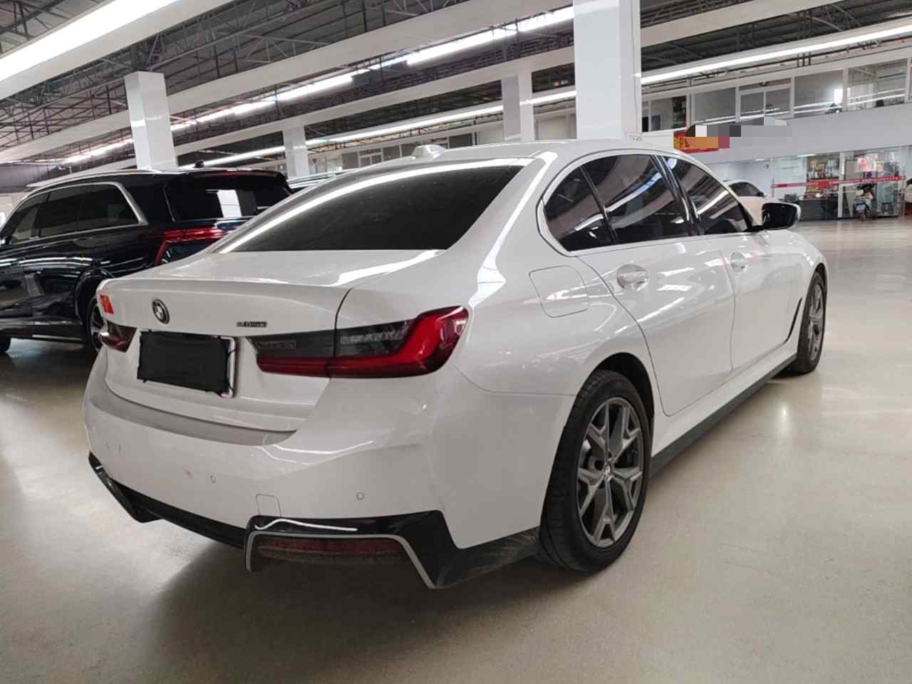 宝马i3 2025款 eDrive 35 L(4)