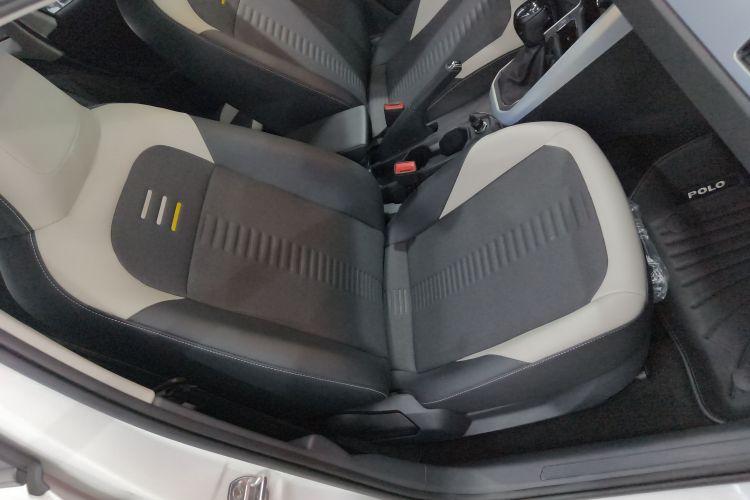 大众 Polo 2019款 Plus 1.5L 自动炫彩科技版局部细节41