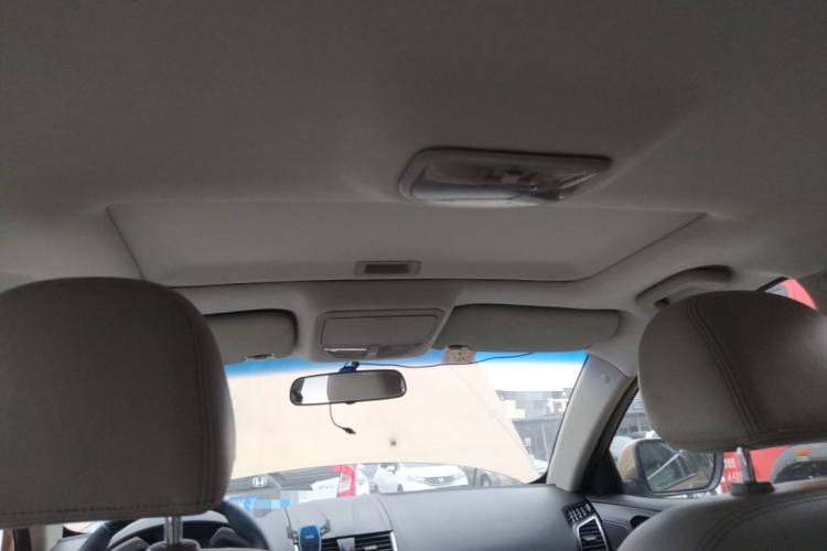 吉利汽车 帝豪 2014款 三厢 1.5L 手动精英型中控内饰22