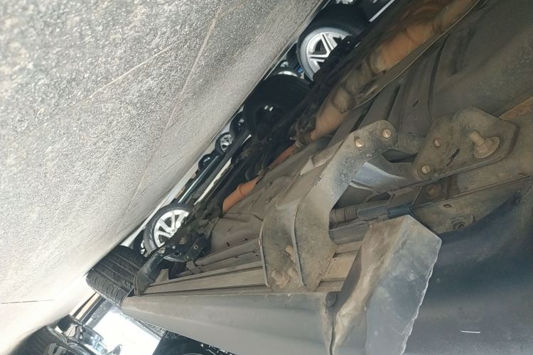 Jeep 大切诺基(进口) 2020款 3.0L 精英导航版局部细节9001