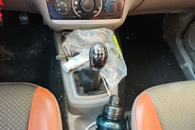 北汽威旺M20 2017款 1.5L M20S 基本型DAM15DL中控内饰18