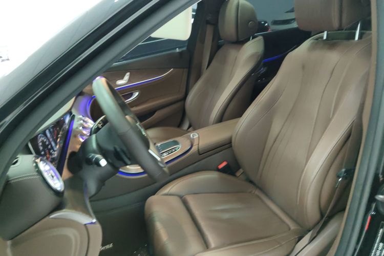 奔驰E级 2020款 改款 E 260 L局部细节19