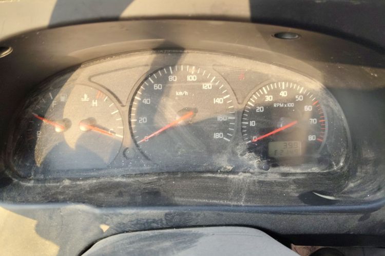 金杯 海狮 2014款 2.0L第五代快运王商务型4G21B中控内饰14