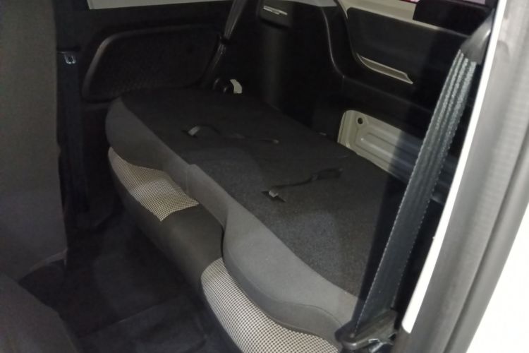 五菱汽车 宏光MINIEV 2024款 第三代 215km 进阶版中控内饰21