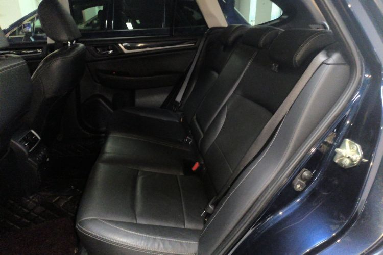 斯巴鲁 傲虎 2019款 2.5i 运动导航版 EyeSight中控内饰21