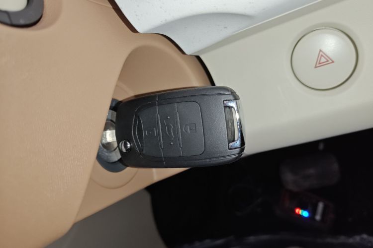 五菱汽车 宏光MINIEV 2024款 第三代 215km 青春版中控内饰11