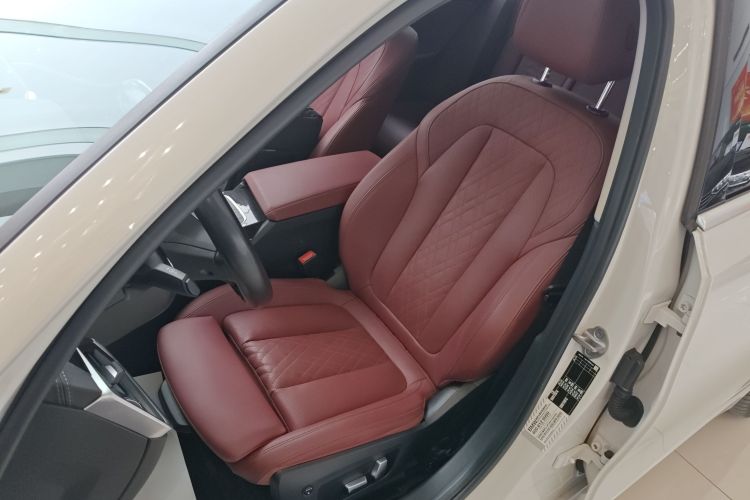 宝马3系 2022款 325Li M运动套装局部细节19