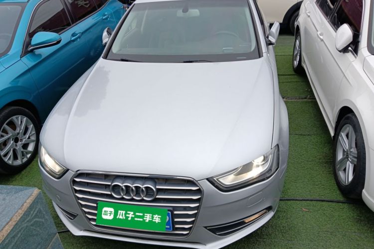 奥迪A4L 2015款 35 TFSI 自动舒适型车身外观2
