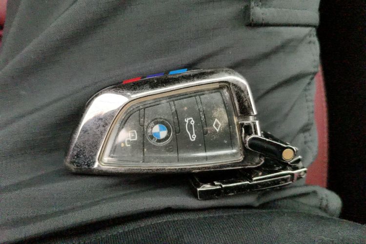 宝马3系 2024款 325i M运动曜夜套装中控内饰7001