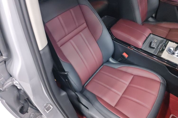 路虎 揽胜极光 2023款 极光L 249PS 豪华版局部细节41