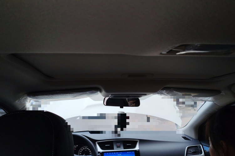 日产 轩逸 2024款 改款二 经典 1.6XL CVT豪华版中控内饰22