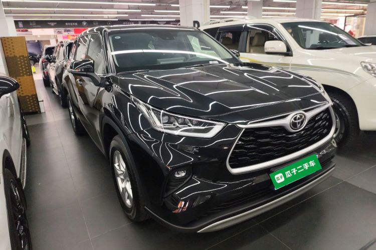 丰田 汉兰达 2026款 2.5L智能电混双擎两驱精英版 7座车身外观3