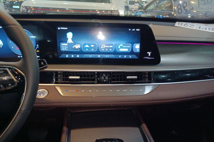 奇瑞 瑞虎8 PRO 2024款 冠军版 390T 两驱巅峰版 7座中控内饰16