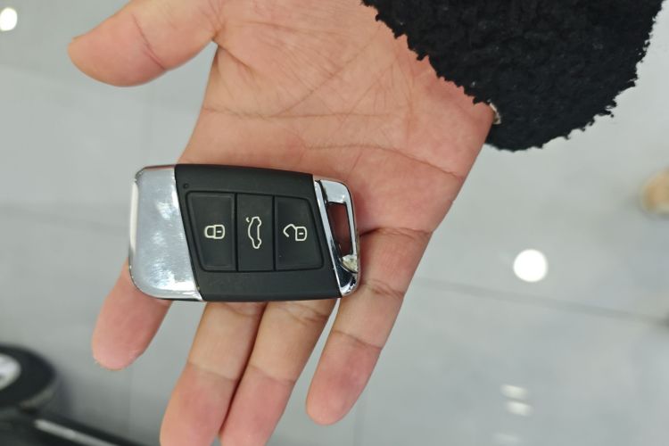 大众 帕萨特 2020款 改款 280TSI 商务版 国VI中控内饰7001