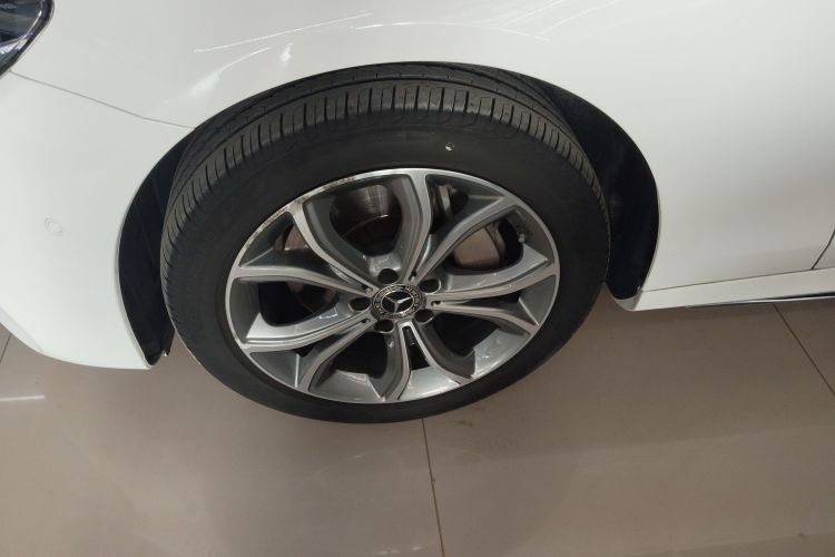 奔驰E级 2020款 改款 E 300 L 运动时尚型车身外观6007